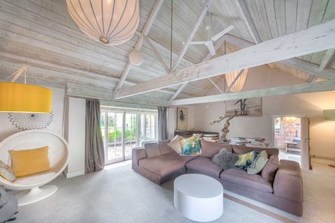 Glorious Dorset country house