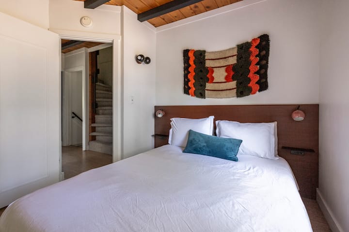 Bedroom 2 - main floor 