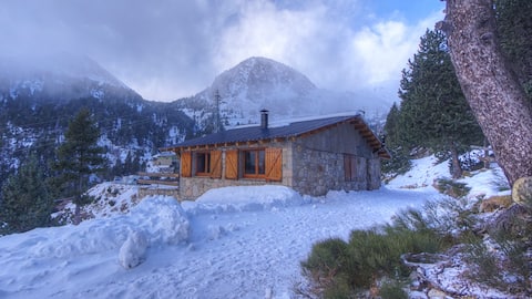 Mountain Chalet in Natural Park 2000 meters