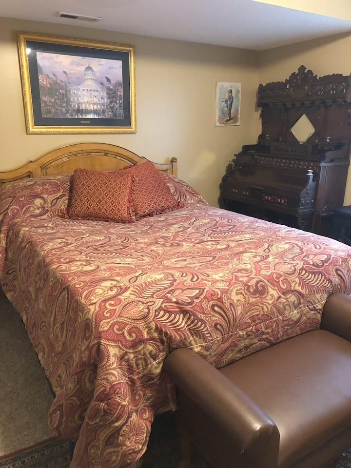 Ანტიკვარული ოთახი - საწოლი დიდი ზომის