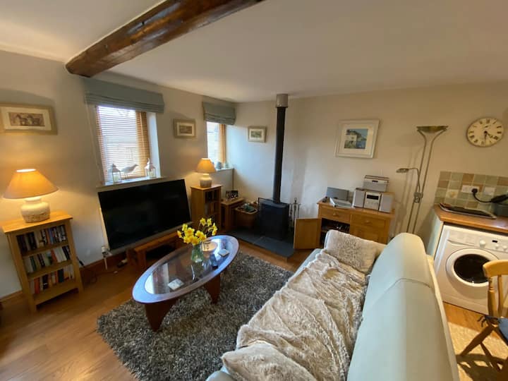 Menhay Cottage, Higher Polgrain Cottages, St. Wenn - Wadebridge