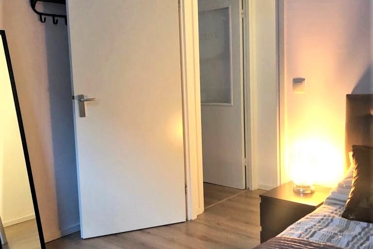 Bedroom 2 / Bedroom 2
