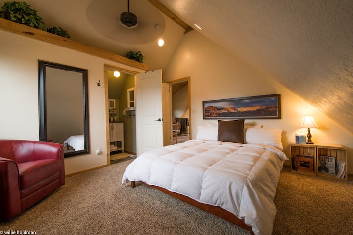 Upstairs Bedroom and private bathroom.