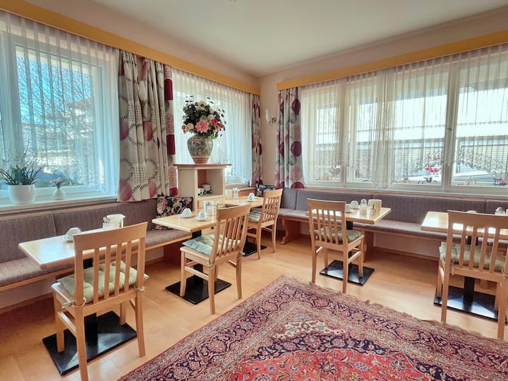 Gartenhotel Pension B&b Parkplatz - Innsbruck