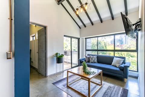 ☆Nature ●A/C ♥of Poblado ●Pool ●100MbWiFi ☆Balcony