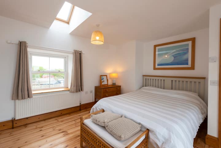 主卧室的另一个角度。