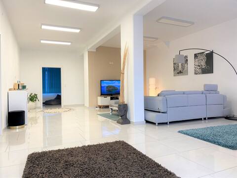 City suite in Vienna Neustadt with sauna