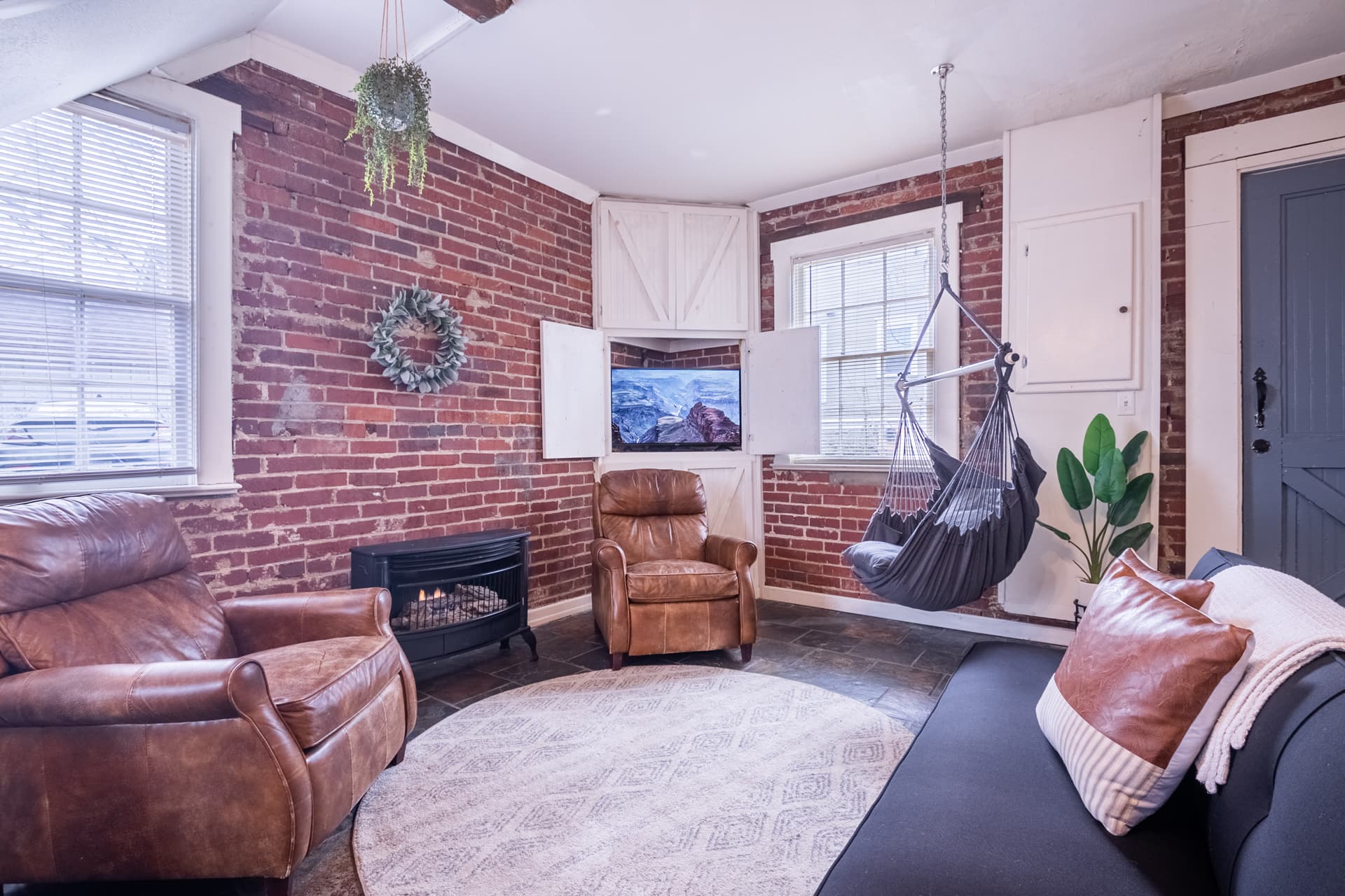 Anderson Carriage House 1885- Downtown, Air-hockey