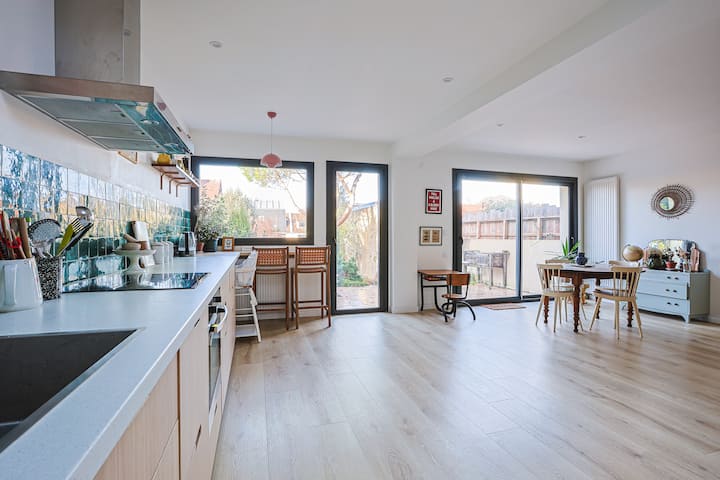 Charmante Maison Dans Caen - カーン