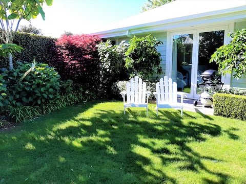 Popular Airbnb listing: Private Garden Studio in Tauranga City