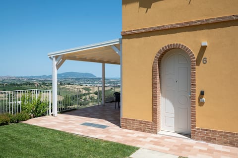 Dreamy Studio with Garden and Terrace, Recanati