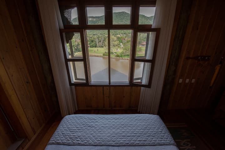 Apartman 3 s pogledom na jezero i planine
