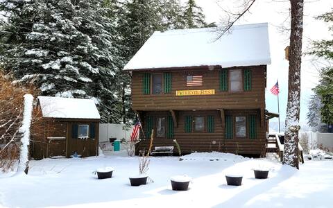 Ski-house 3 min to Royal Mtn, on Snowmobile Trail