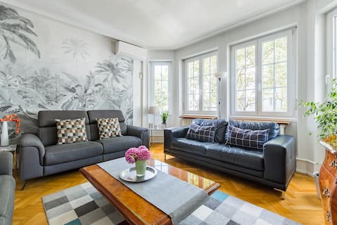Airbnb performant: Cozy 4 room apt 130 sq. Orangerie à Orangerie Conseil Des Xv