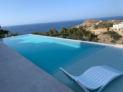 Ios Stylish Studio-Sea View-Shared Pool-Nightlife