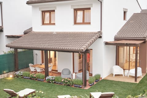 Yuhom, houses with a soul. Xacedos 5