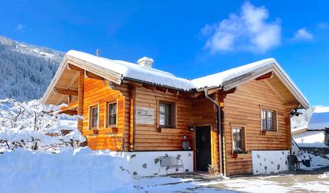 Blockhaus Barbara - Luxury Chalet in Zillertal