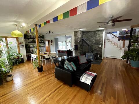 3 Bedroom Creative Home For Your Enjoyment