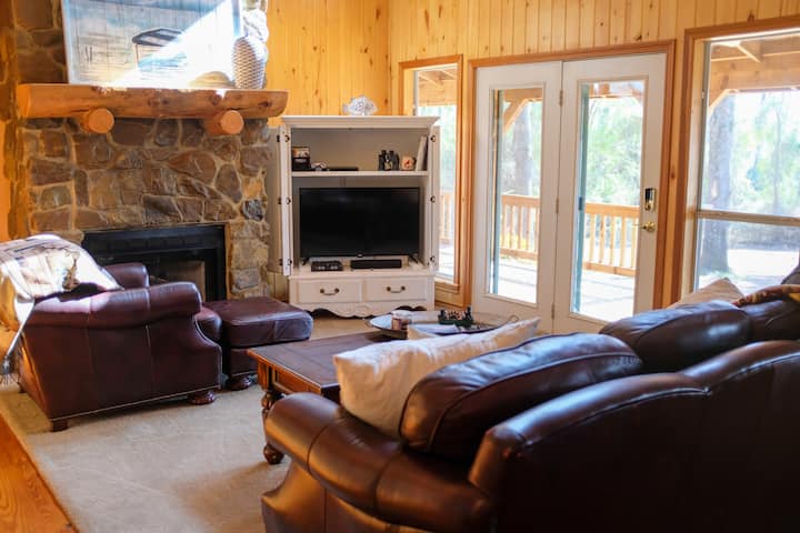 Secluded And Spacious Cabin On Lake Bob Sandlin - Mount Pleasant