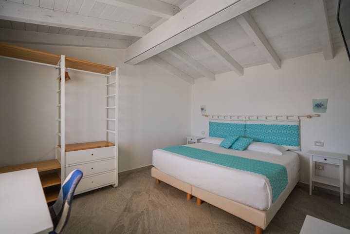 Entire home with 1 bedrooms in La Maddalena - Appartamento con terrazza vista mare