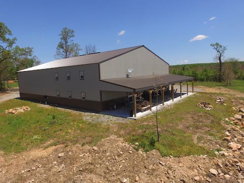 Crystal Creek Ranch - Stunning Lodge on 500 Acres