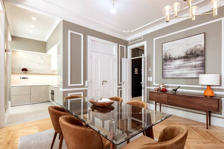 RC 161- Amazing City Center Apartment gallery image 4