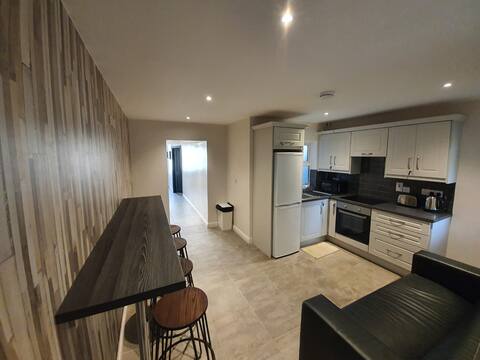 Large Townhouse in the Heart of Galway No.11