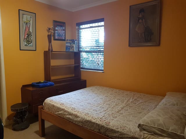 listing_image