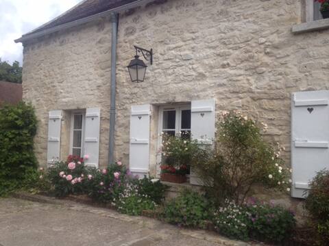 Large Farmhouse (10 people - 5 bedrooms)