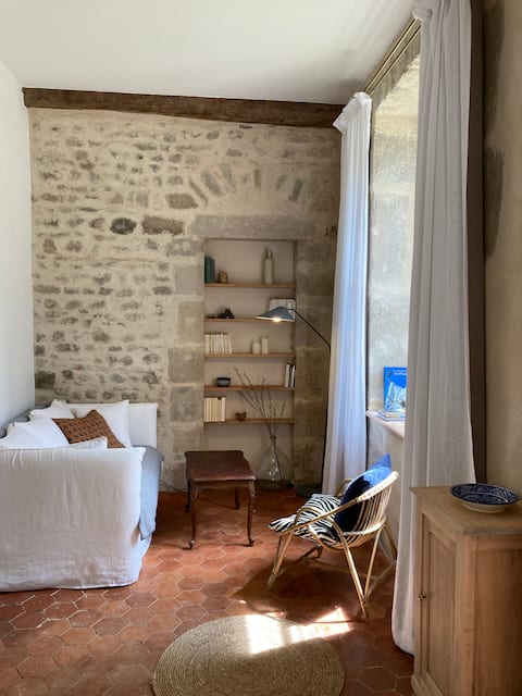 Annonce Airbnb populaire: Le Cocand · Holiday cottage · Cathedral view à Autun