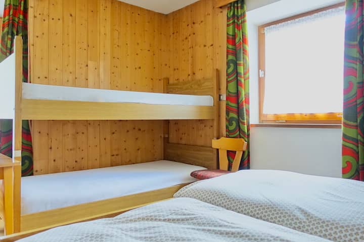 Camera doppia con letto a castello - Double room with bunk bed