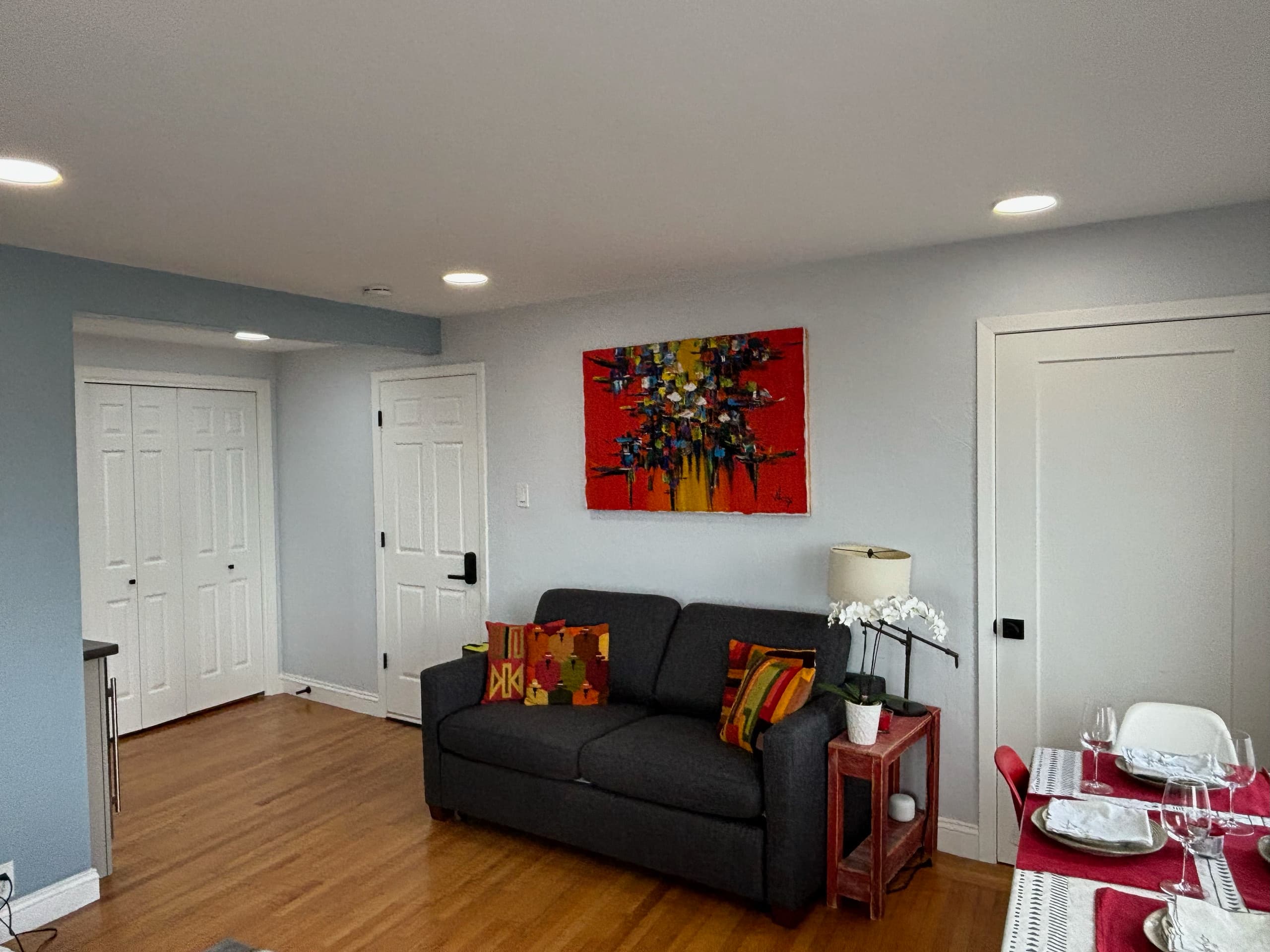 Home in San Francisco · ★4.92 · 1 bedroom · 3 beds · 1 bath - Image 1