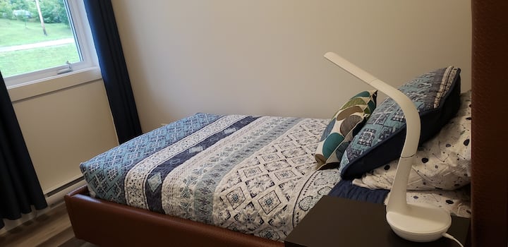 Საძინებელი 3 ერთადგილიანი საწოლი