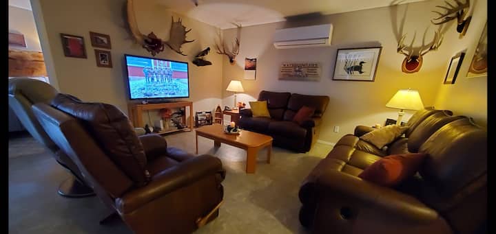 Airbnbrental By Lake Diefenbaker Barn Weddingvenue - Saskatchewan