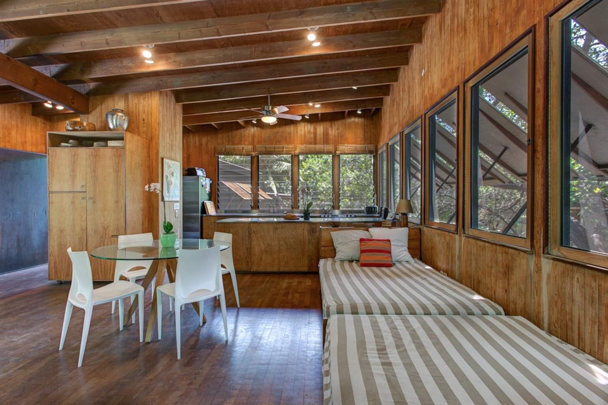 Home in Waimea · ★4.9 · 5 bedrooms · 7 beds · 3.5 baths - Image 3