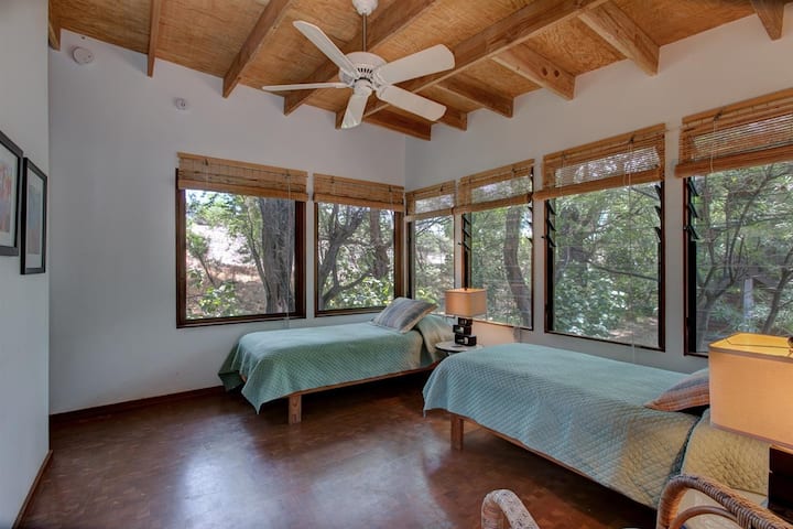 vitanda viwili vinaweza kubadilishwa kuwa mfalme