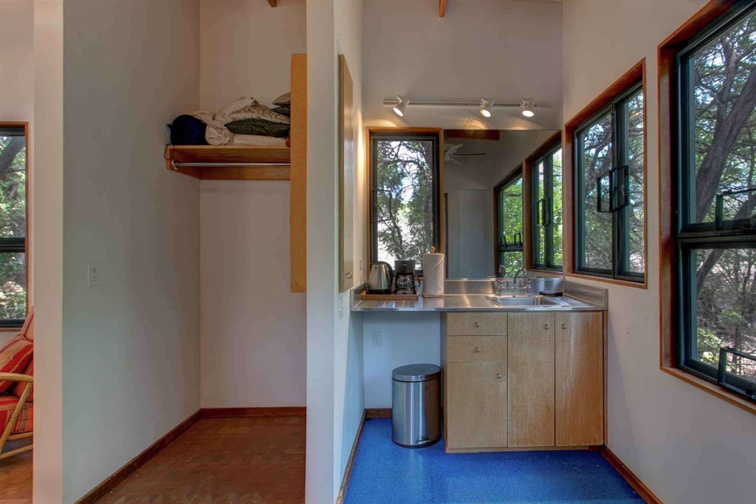 Home in Waimea · ★4.9 · 5 bedrooms · 7 beds · 3.5 baths - Image 46