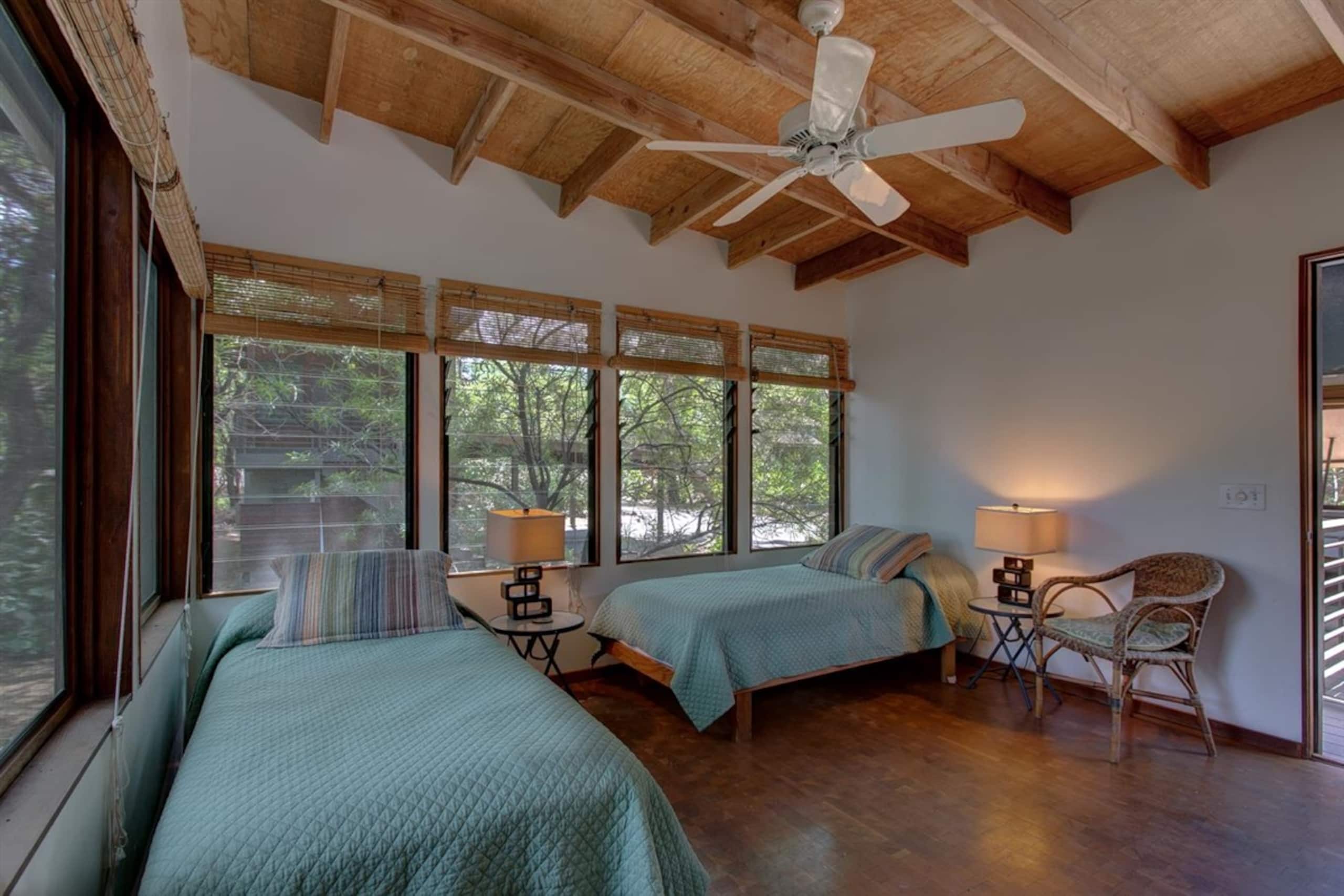 Home in Waimea · ★4.9 · 5 bedrooms · 7 beds · 3.5 baths - Image 16