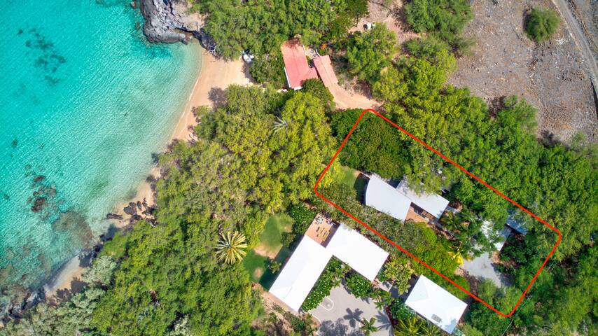 Quintessential Beach House on Waialea Bay! gallery image 2