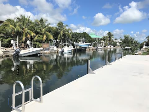 Relax and Unwind.  Enjoy paradise in Cudjoe Key!