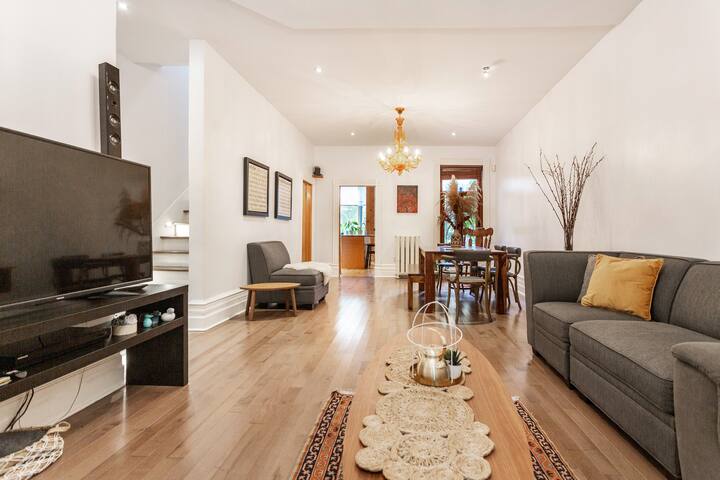 Victorian house, heart of downtown CITQ#301085 gallery image 3