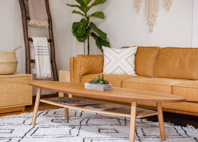 🏝Cool Brick Bungalow w/ Guest House steps to beach gallery image 4