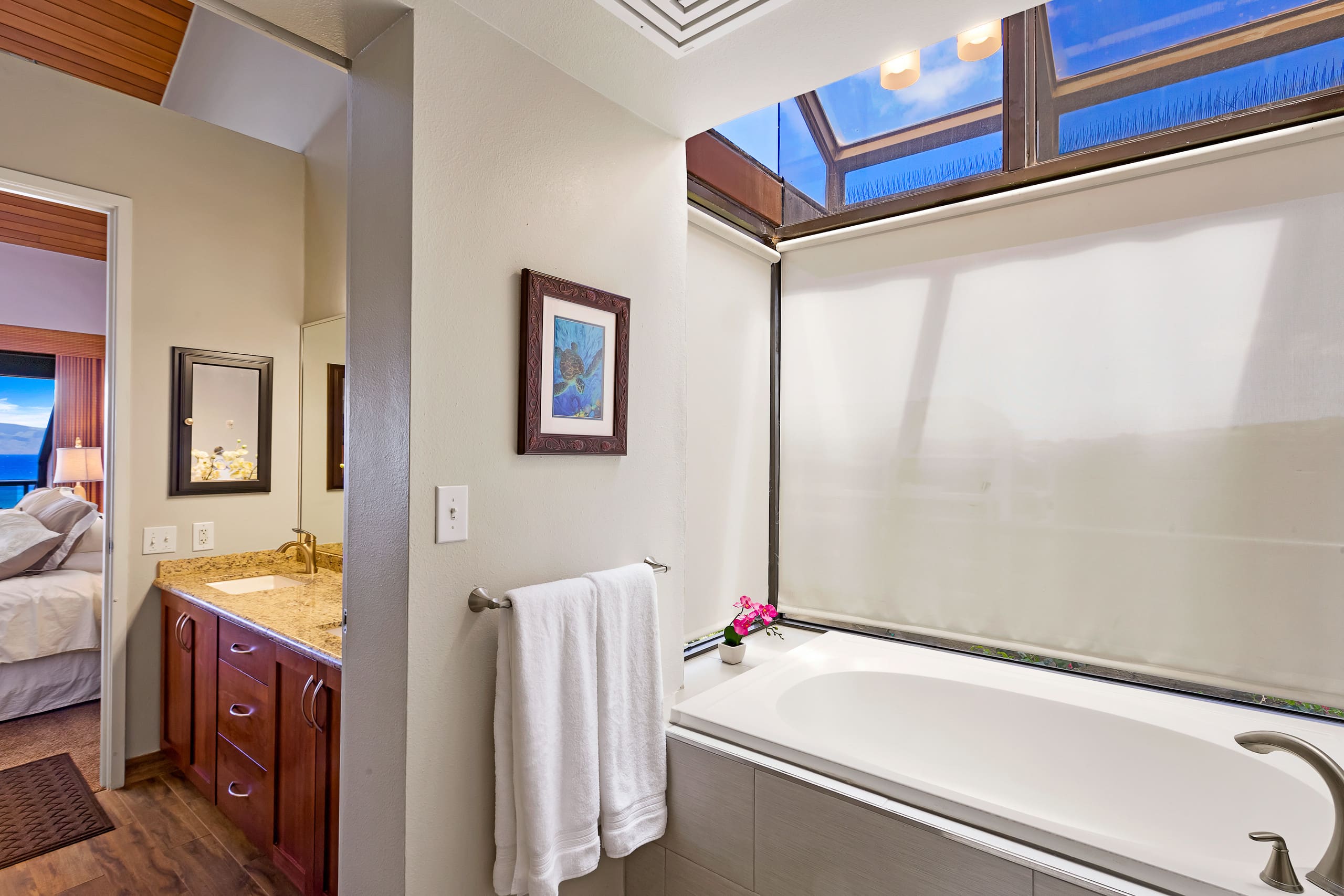 Condo in Lahaina · ★4.82 · 3 bedrooms · 8 beds · 3 private baths - Image 16