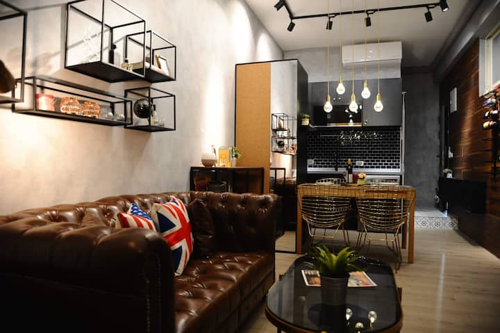 City Green House / Near Tsinghua University 5 mins / Zoo / Bogong Art Museum / 2-4 people…