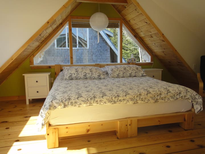 West Spálňa: Kingsize alebo dvojlôžko.