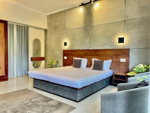 3BHK Villa Flr I Garden I City Centre I Metro