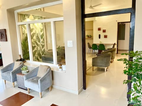 3BHK Villa Flr I Garden I City Centre I Metro