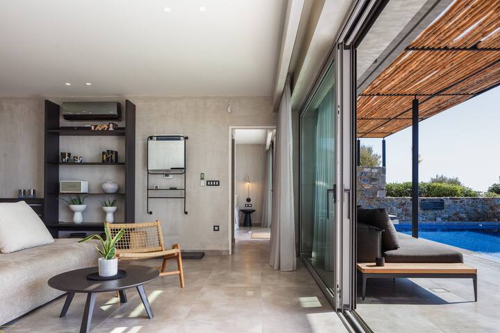 Luxe Coastal Escape with Sea Views – Kumo Villa II gallery image 5