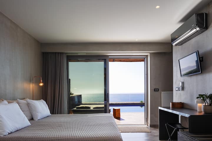 U jednoj od spavaćih soba nalazi se bračni krevet (1,80 x 2,00).