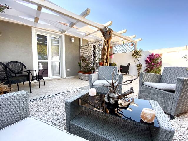 Entire home with 1 bedrooms in Olbia - La Cuppulata 2 - Stile Mare